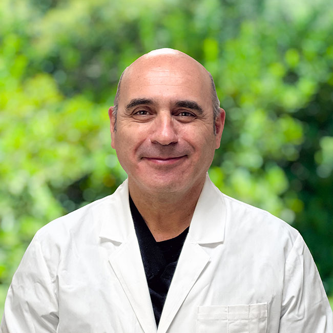 Doctor Alfredo Naser Clínica Somno